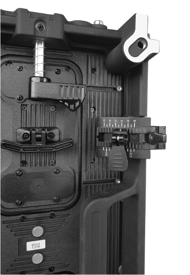 Mécanisme Curved Lock sur cabinet LED